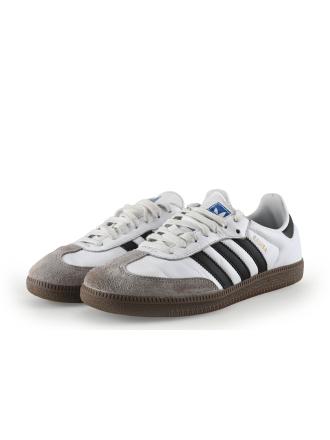 Adidas Sneakers Wit 338156
 Maat 40
 