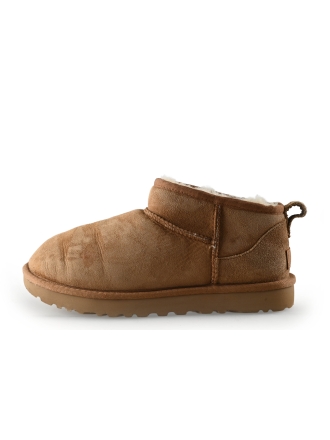 Ugg Enkellaarzen Bruin 338731
 Maat 38
 