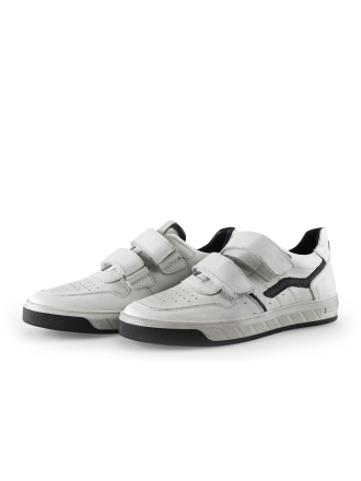 DSTRCT Sneakers Wit 338948
 Maat 36
 