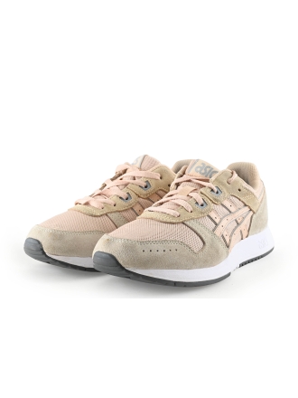 Asics Sneakers Overig 339100
Maat 40