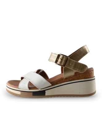 DSTRCT Sandalen Bruin 339991
 Maat 40
 