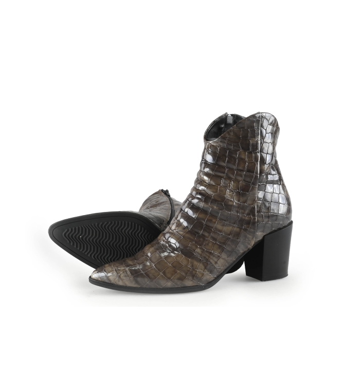 Lina Locchi Enkellaarzen