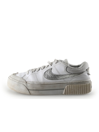 Nike Sneakers Wit 340505
 Maat 38½
 