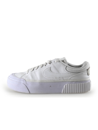 Nike Sneakers Wit 340551
 Maat 40
 