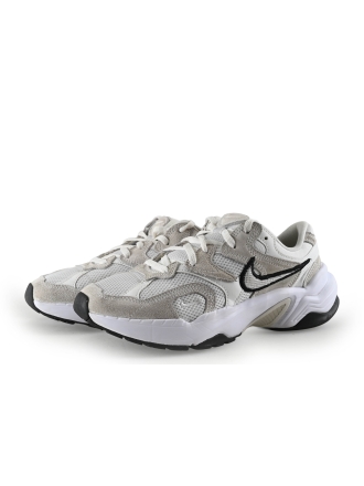 Nike Sneakers Wit 341141
 Maat 39
 