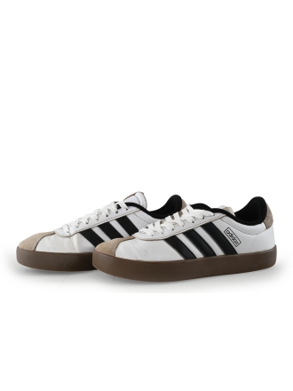 Adidas Sneakers Wit 341848
 Maat 40
 