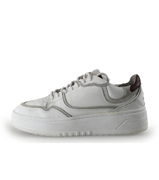Omoda Sneakers