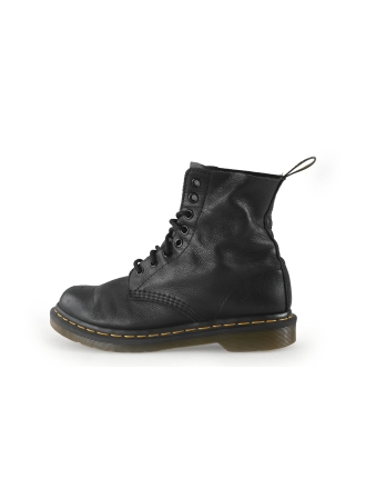 Dr. Martens Veterboots Zwart 343108
 Maat 38
 