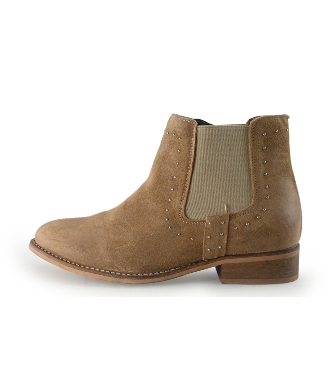 Remix Chelsea boots