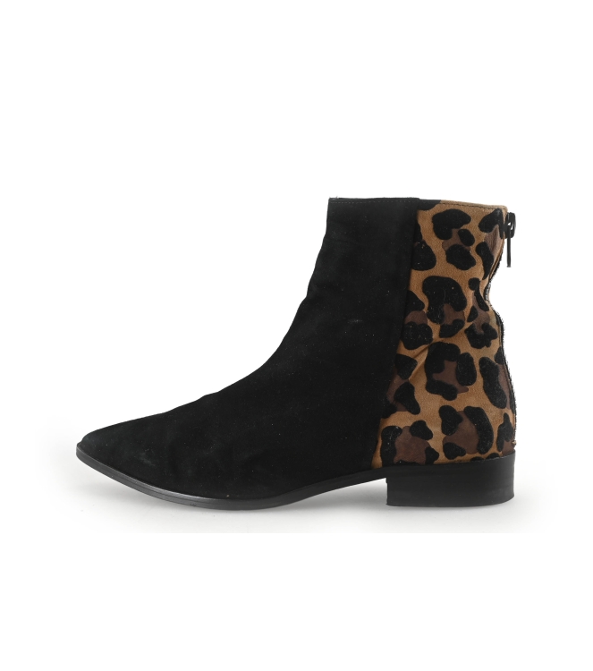 Stefano Lauran Enkellaarzen