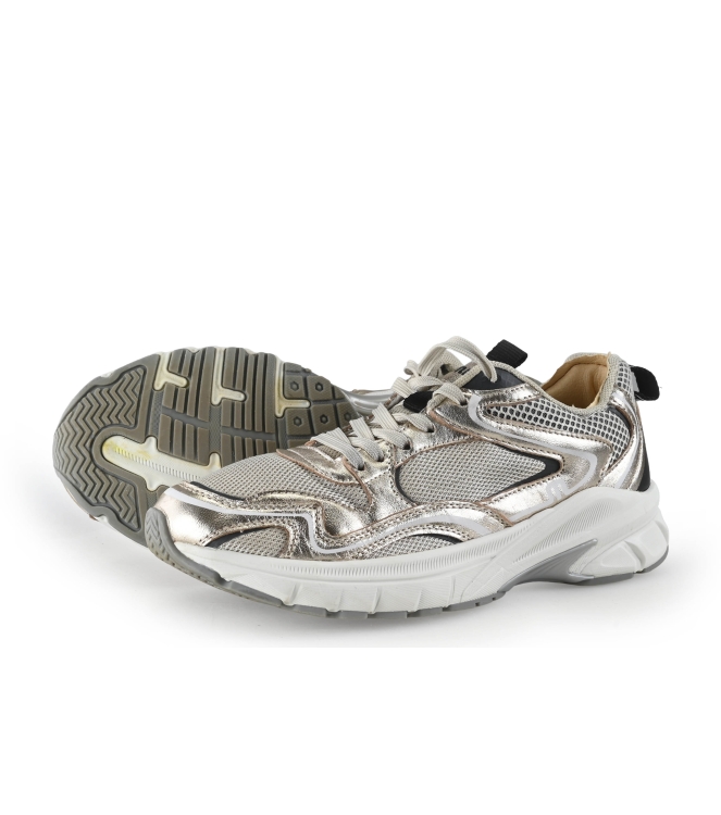 Maruti Sneakers