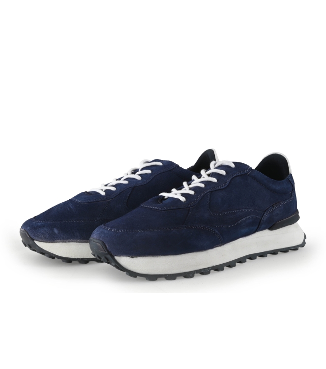 Vertice Sneakers