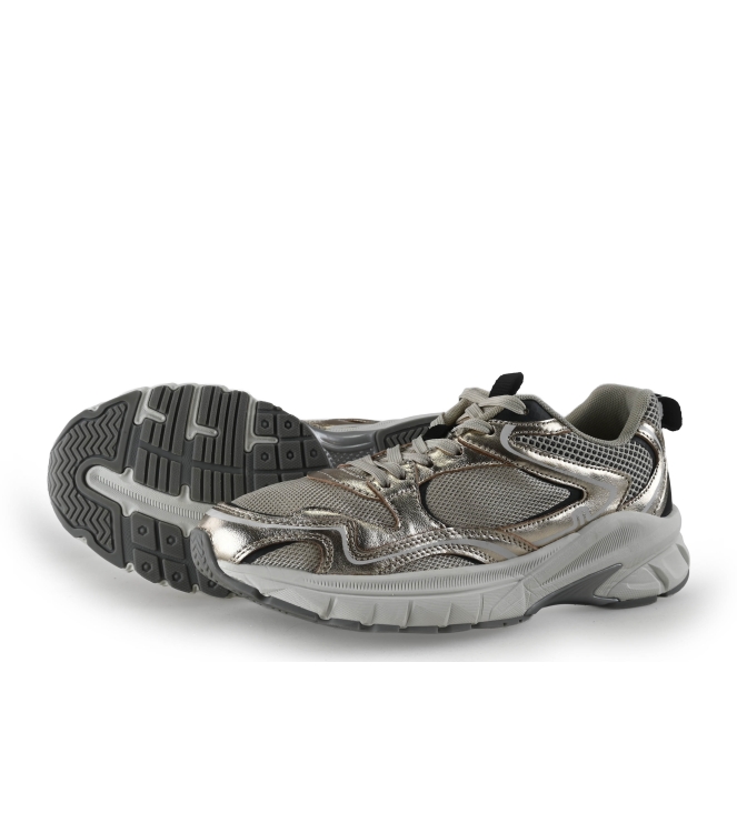 Maruti Sneakers