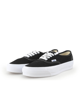 Vans Sneakers Zwart 349854
 Maat 38½
 