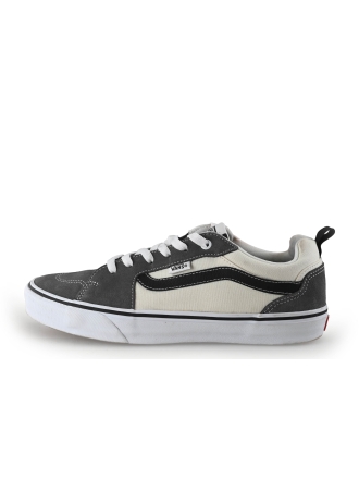 Vans Sneakers Wit 349932
 Maat 43
 