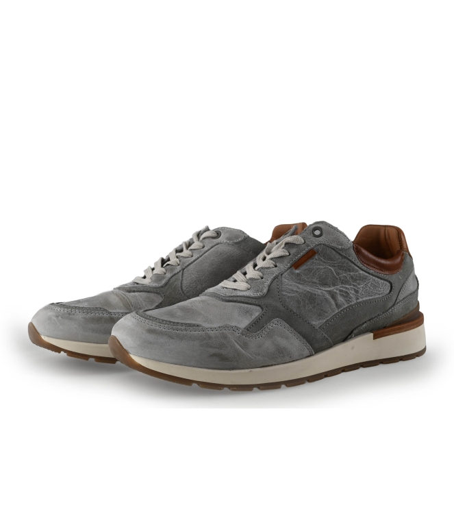 Travelin Sneakers