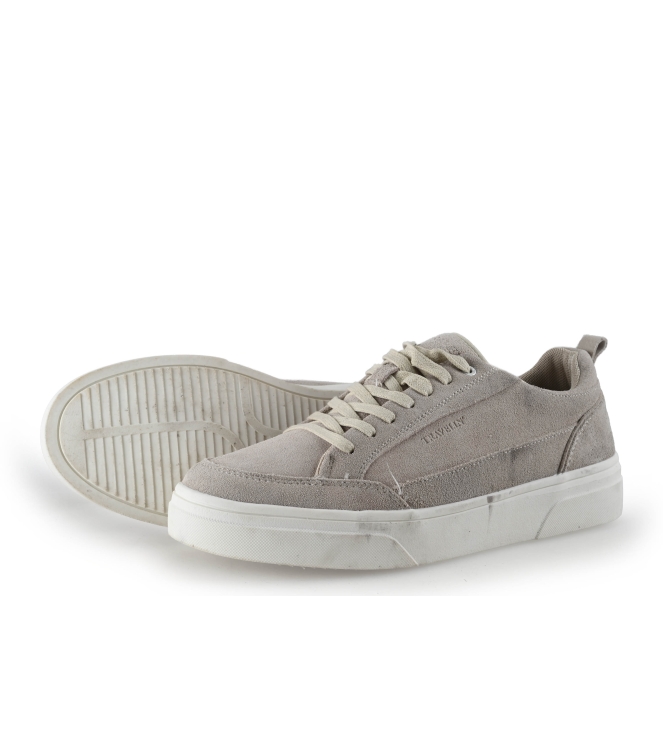 Travelin Sneakers