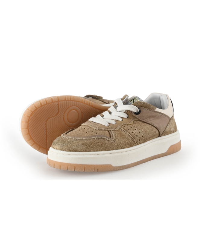 IK-KE Sneakers
