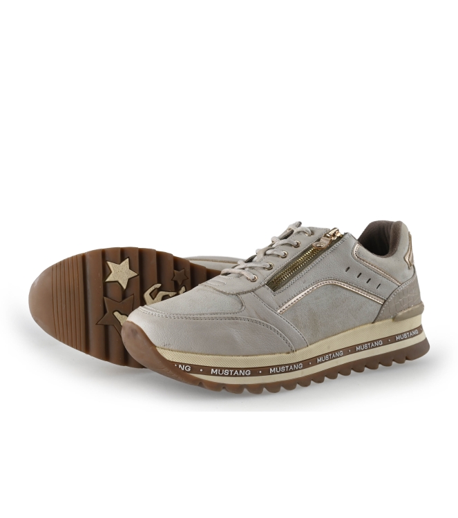Mustang Sneakers