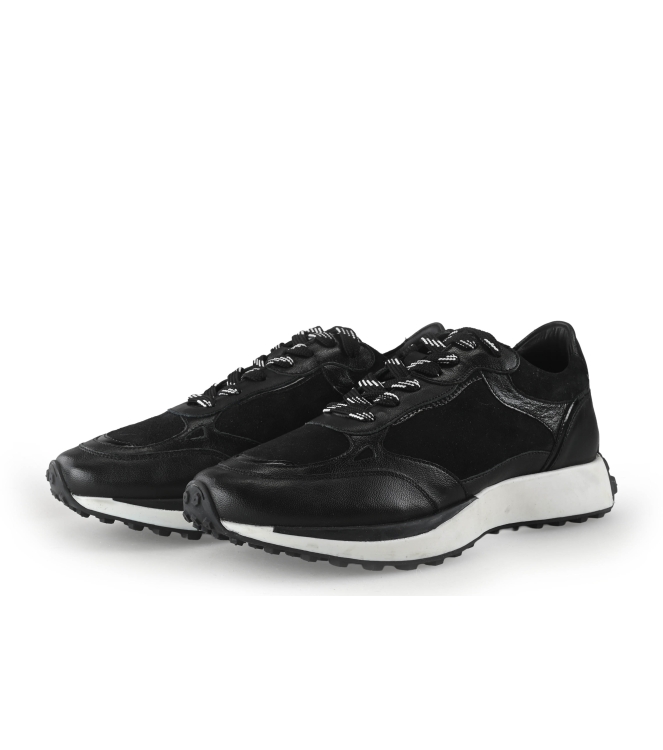 No Stress Sneakers