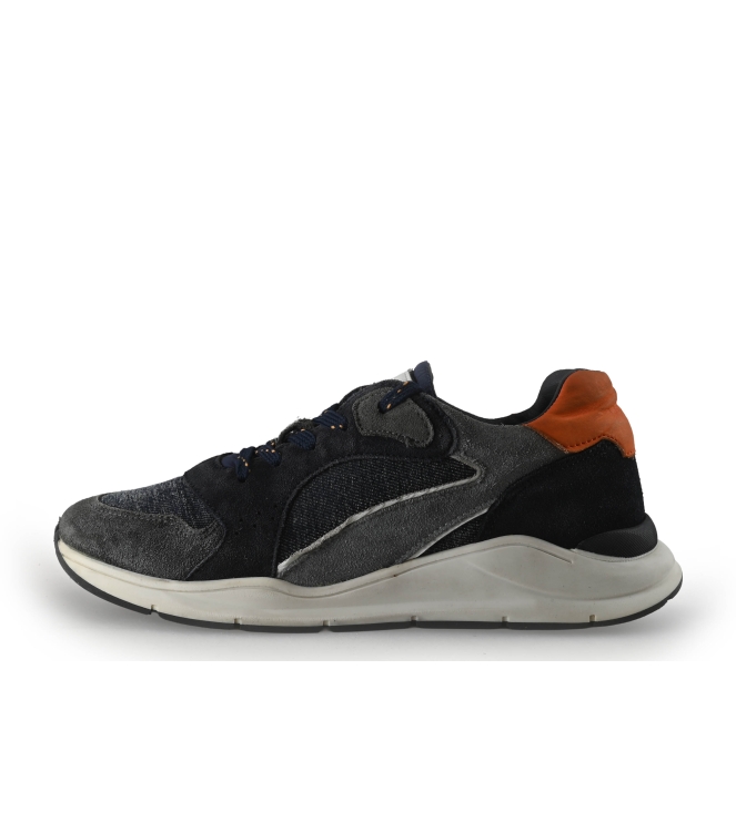 Wysh Sneakers