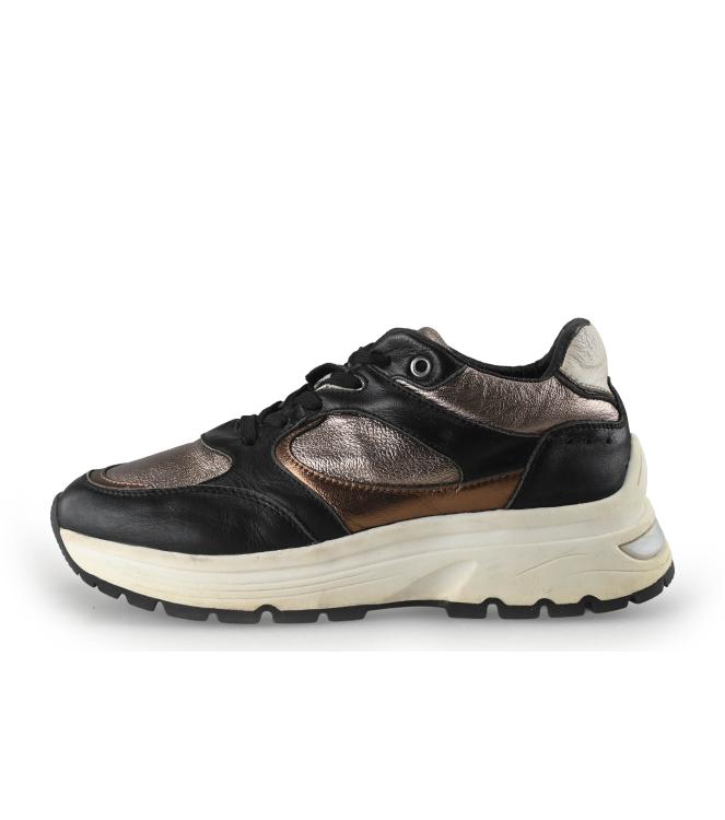 Manfield Sneakers