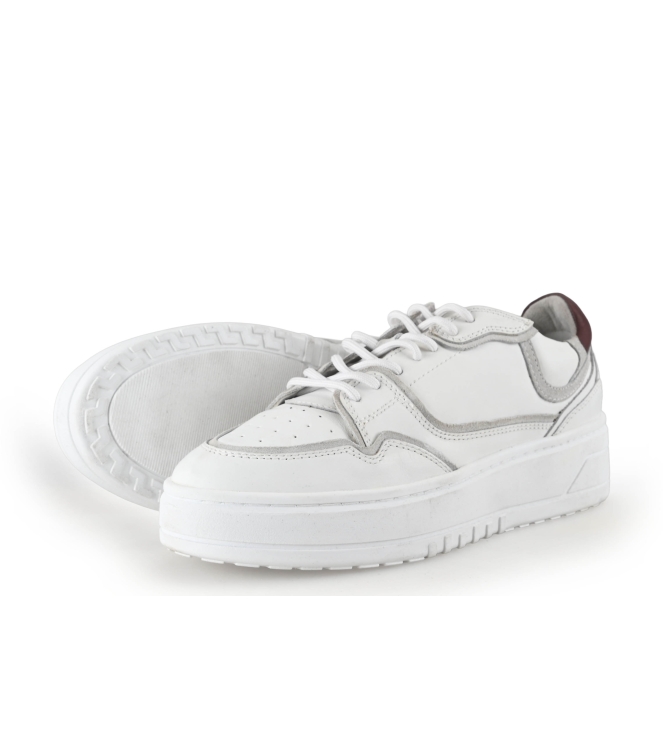 Omoda Sneakers