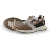 AQA Sneakers