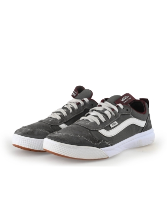 Vans Sneakers Grijs 354591
 Maat 43
 