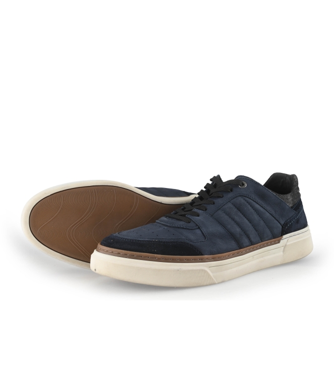 Manfield Sneakers