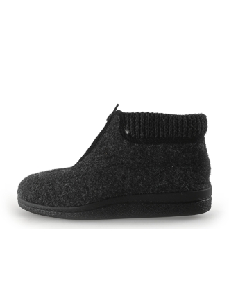 Nelson Pantoffels Zwart 355144
 Maat 39
 