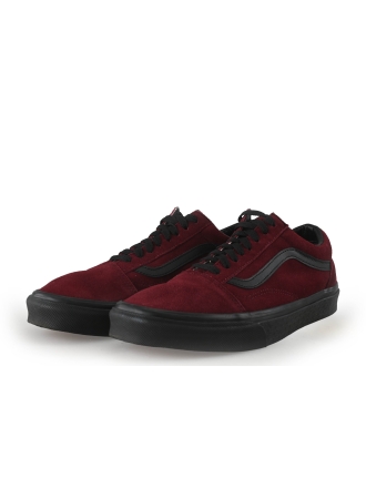 Vans 
 Maat 45
 