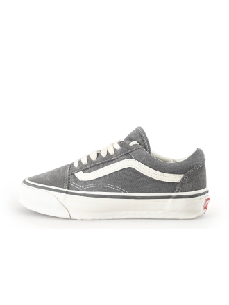 Vans Sneakers Grijs 355839
 Maat 36
 