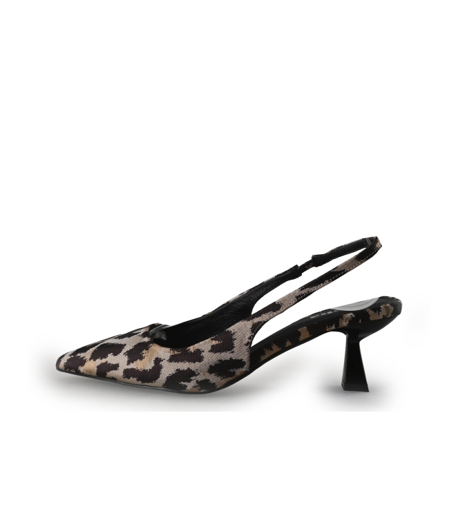Sacha Pumps