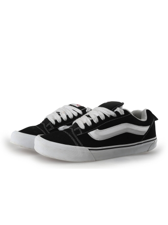 Vans Sneakers Zwart 358713
 Maat 46
 