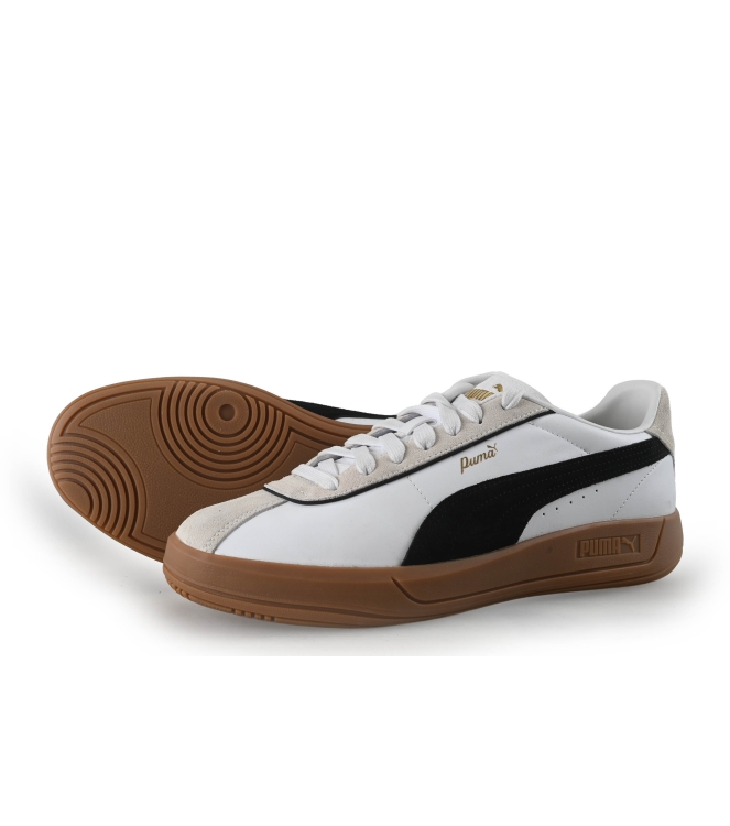 Puma Sneakers