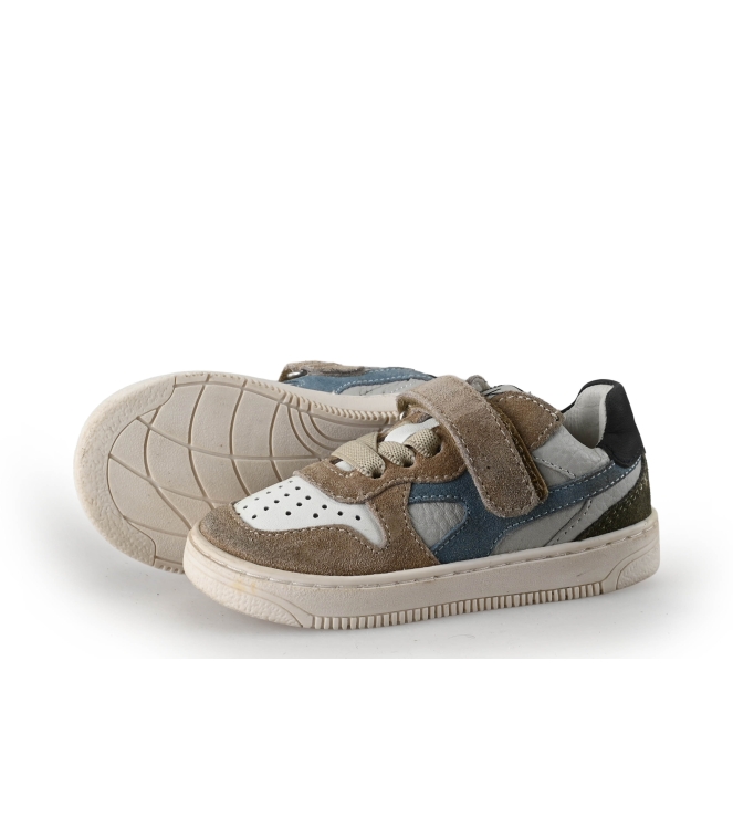 IK-KE Sneakers