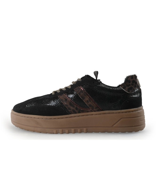 Sub55 Sneakers