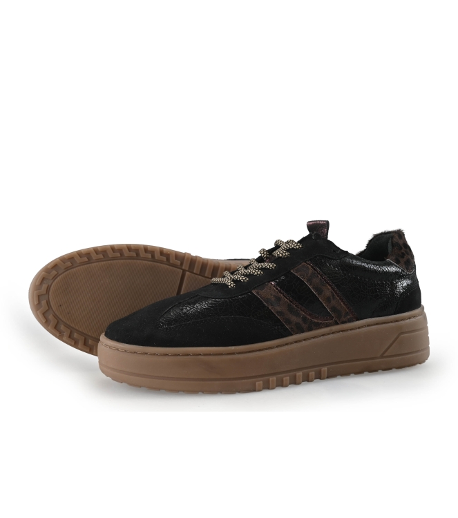 Sub55 Sneakers