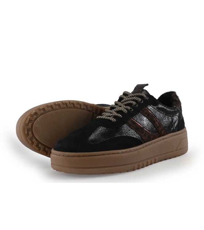 Sub55 Sneakers
