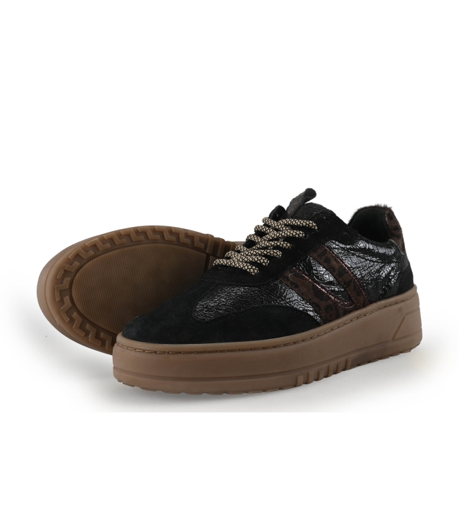 Sub55 Sneakers