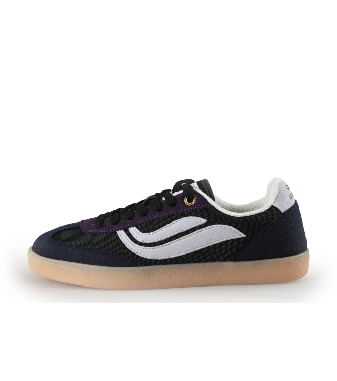 Genesis Sneakers