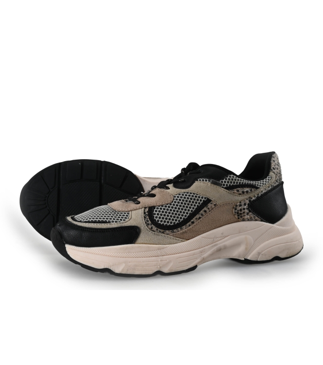 Sub55 Sneakers