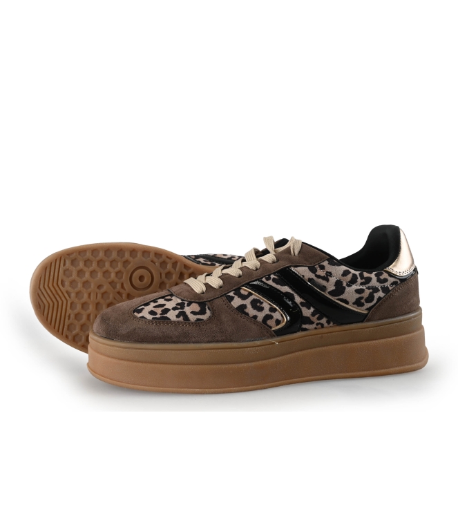 Sub55 Sneakers