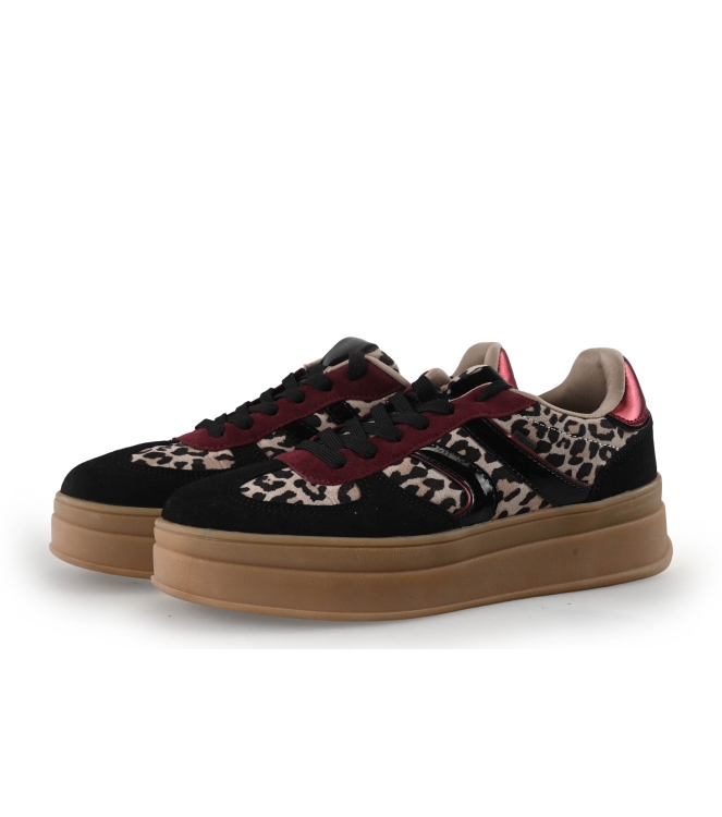 Sub55 Sneakers