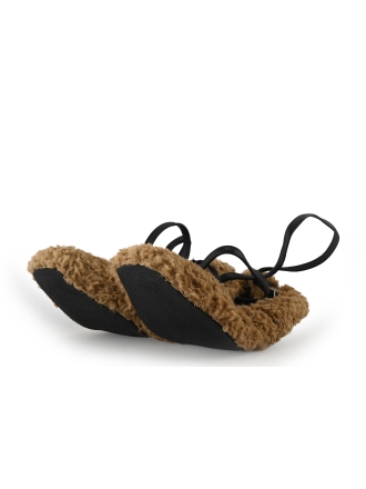 Colors of California Ballerina's Bruin 360254
 Maat 39
 