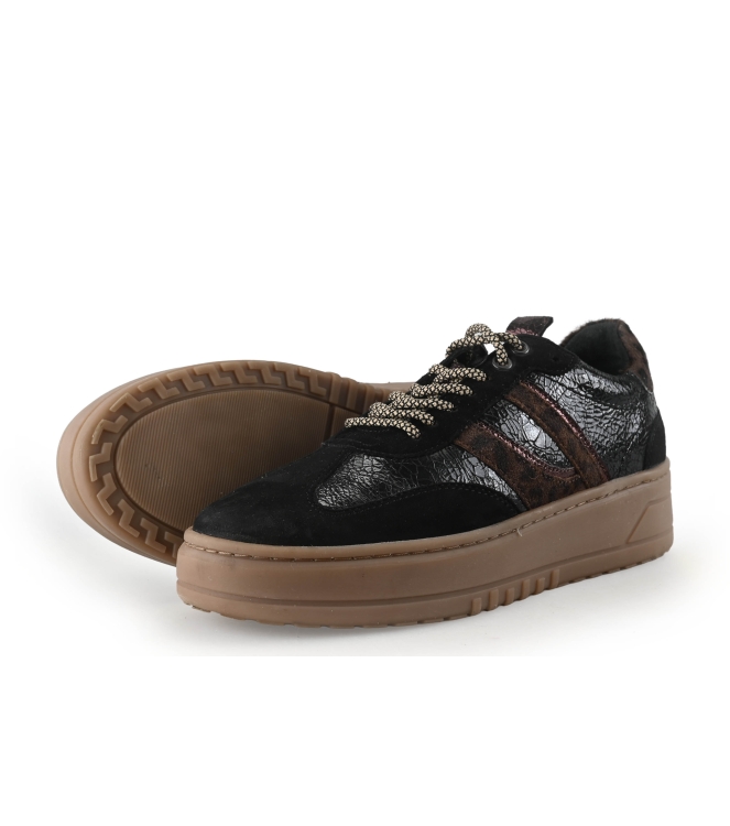Sub55 Sneakers