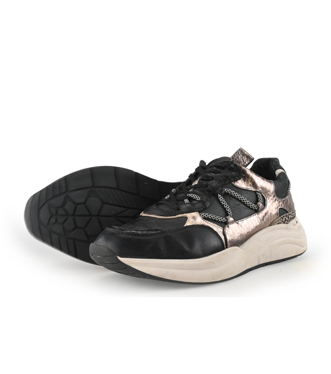 Sub55 Sneakers