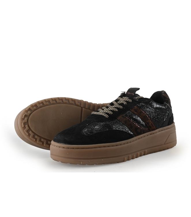 Sub55 Sneakers