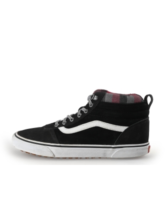 Vans Hoge sneakers Zwart 360918
Maat 44